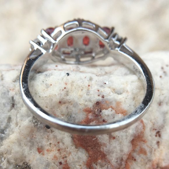 Genuine Ruby Ring 9K White Gold Size 6 Natural Gemstones - Only 1 Available! - Picture 4 of 16